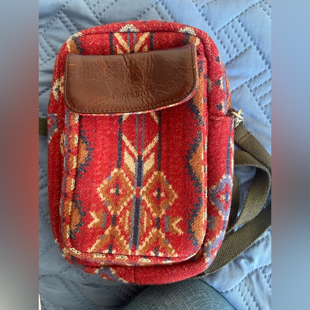 Pendleton crossbody organizer